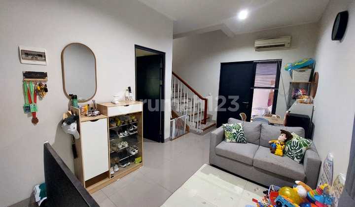 Rumah Hook 2 Lantai di Serpong Lagoon Setu Tangerang Selatan 2