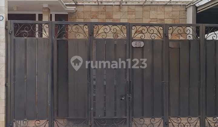Rumah Cantik Dan Luas Di Cilandak Timur Jakarta Selatan 1