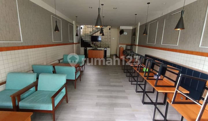 Ruko 3 Lantai Cocok Buat Cafe Sayap Jln Jakarta Ruko 3 Lantai Cocok Buat Cafe Sayap Jln Jakarta