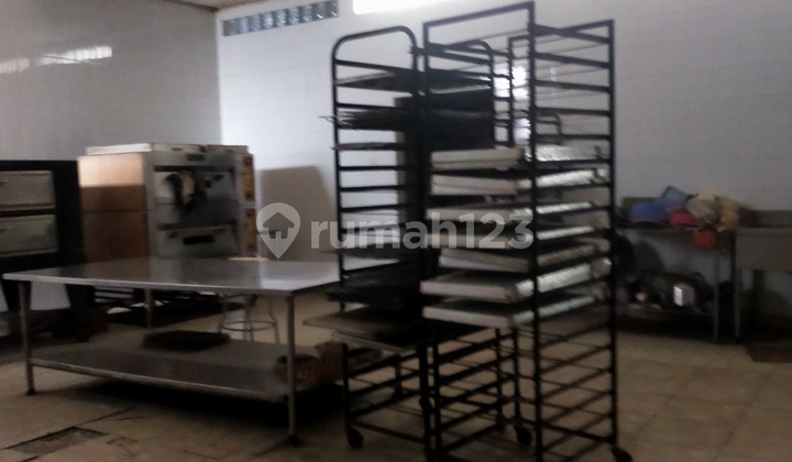 Rumah Ex Pabrik Roti Palasari Bandung 2