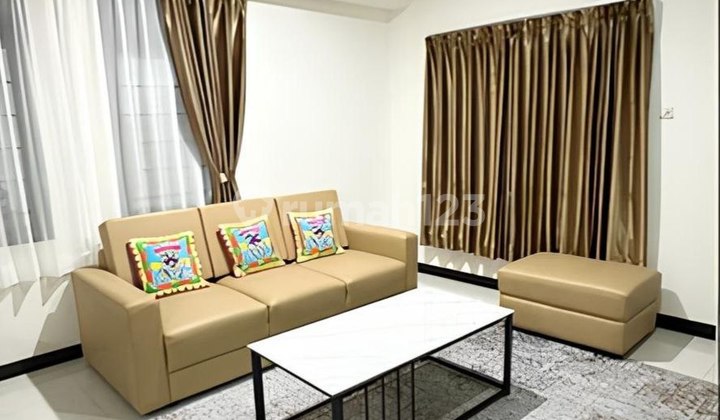 Nice 2-Story House in the City Center of Bkr