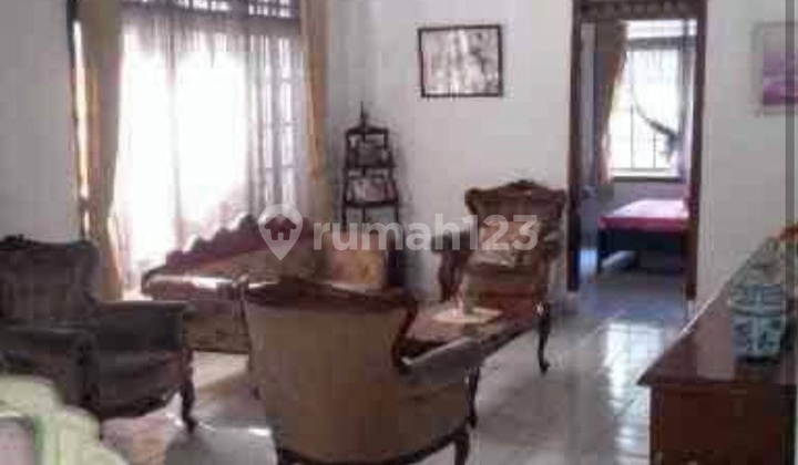 Nice 2-Storey House in Cigadung