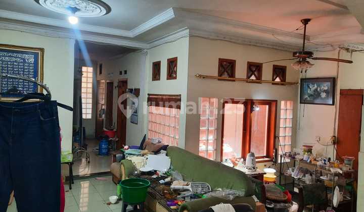 Rumah Bagus 3 Lantai Turangga Siap Huni 2