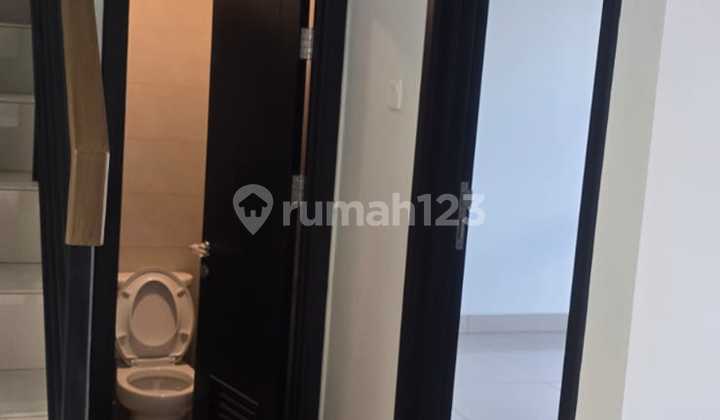 For Rent: Ready-to-Occupy House in Summarecon Crown Gading