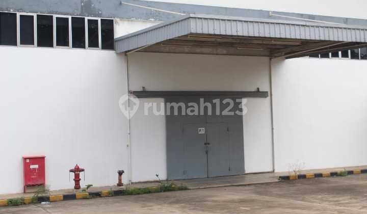Dijual Atau Disewakan Gudang Di Perbatasan Karawang 