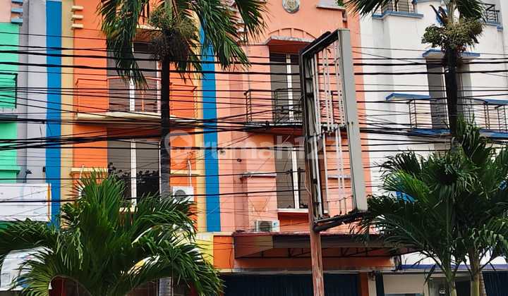 Disewakan Ruko Boulevard Di Harapan Indah 1 Bekasi