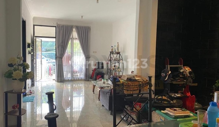 DIJUAL Rumah Villa Melati Mas Sangat dekat dengan Pintu Toll Jelupang 2