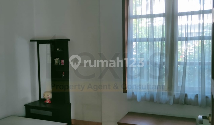 Dijual Rumah Asri Hook Siap Huni di Cluster Flamboyan Alam Sutera Tangerang Selatan