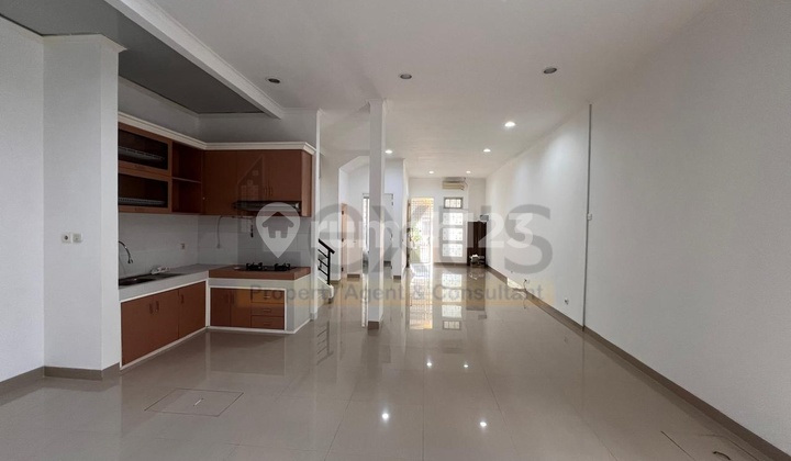 Disewakan Murah Rumah Bagus Siap Huni Semi Furnished Cluster Topaz Phg Gading Serpong