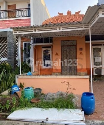 For Rent, Charming Landed House, Ideal for Students in a Strategic Location Near UPH Campus, Lippo Karawaci, Tangerang