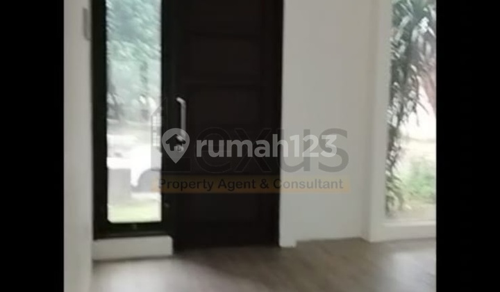 Disewakan Rumah Baru Renovasi,Siap Huni di Kawasan Scientia Lokasi Strategis