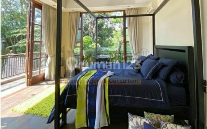 For Sale Luxury House in Castilla Cluster BSD, A La Resort Bali, Shady and Comfortable