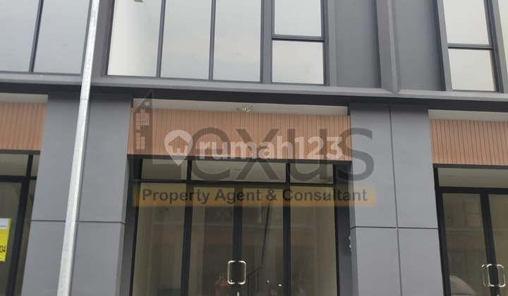 For Rent: Hampton Shop House, Gading Serpong For Rent: Hampton Shop House, Gading Serpong