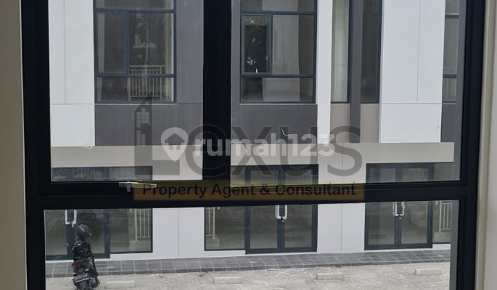 For Rent: Golden Madrid X BSD Shophouse Ready to Occupy