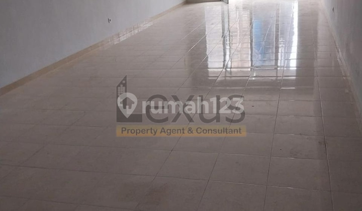 Disewakan Ruko Mendrisio Hadap jalan Lokasi Strategis,Gading Serpong