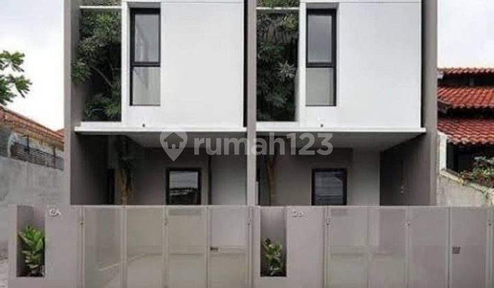 Dijual Rumah 2 Lantai Bambu Apus 2