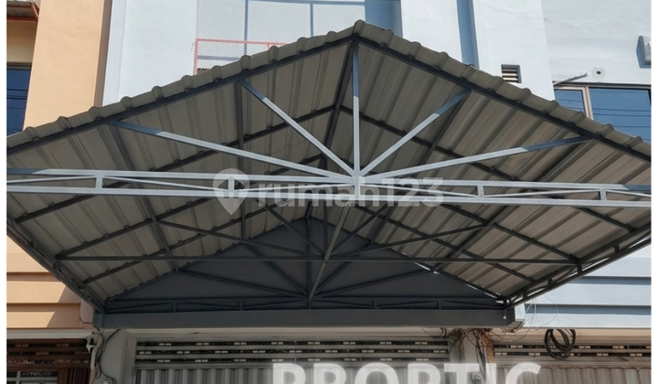 3-Storey Shophouse in Panjang Jiwo Permai Surabaya - Rk014apd 1