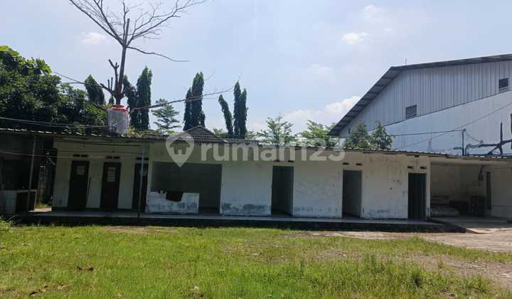 For Rent: Spacious 3200 Warehouse Near BSD Toll South Tangerang For Rent: Spacious 3200 Warehouse Near BSD Toll South Tangerang