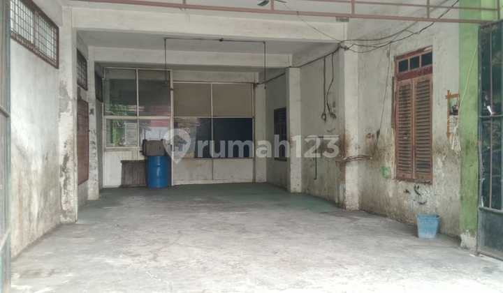 For Rent: Former Car Spare Parts Workshop Warehouse, 2½-Story Building on Pantura Main Road, Cibitung, Bekasi
