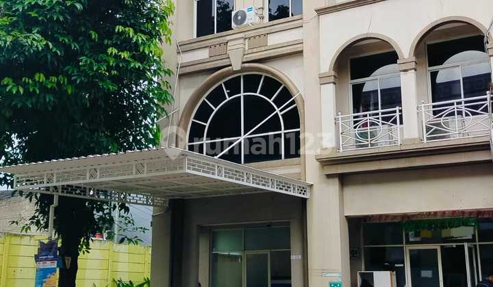 For sale: neat and clean corner shop house, ready to use at Digrand Galaxy, Bekasi. For sale: neat and clean corner shop house, ready to use at Digrand Galaxy, Bekasi.