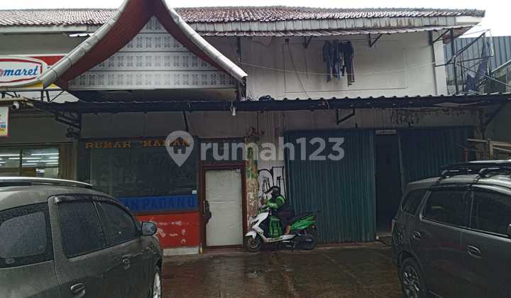 For Rent: Attached Shophouse in Rawamangun, East Jakarta