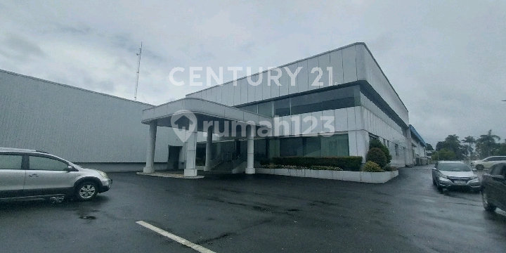 Ready-to-Use Warehouse with Strong Flooring Near Toll Area in Lippo Region Ready-to-Use Warehouse with Strong Flooring Near Toll Area in Lippo Region