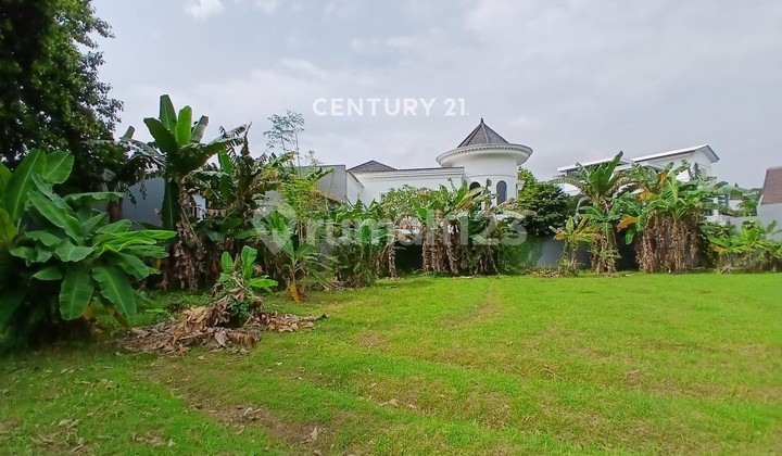 Ready-to-Build Plot in an Elite Residential Area of Bekasi City Ready-to-Build Plot in an Elite Residential Area of Bekasi City