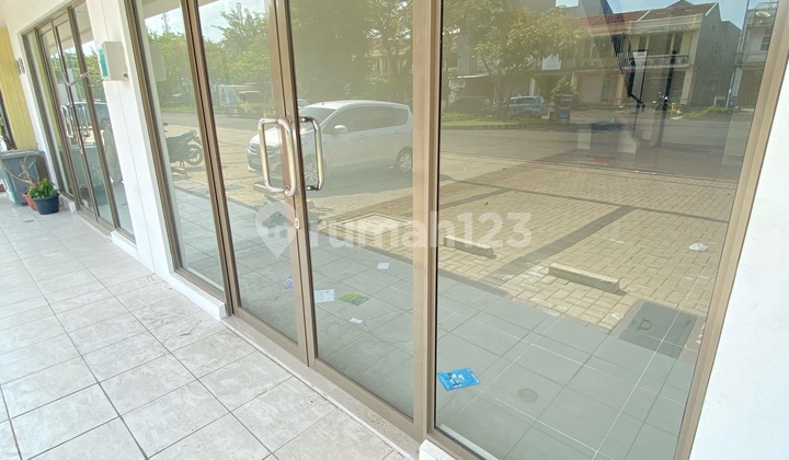 Ready-to-Use Shophouse Next to Kelapa Dua Gading Serpong Sub-District Office 2