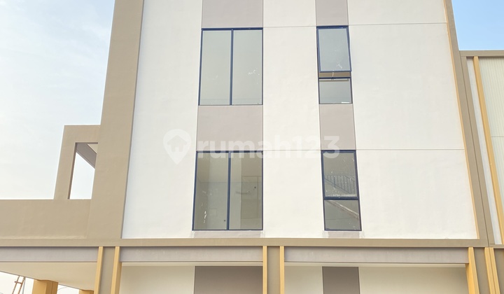 Ruko 3 Lantai Di Boulverd Il Lago Gading Serpong