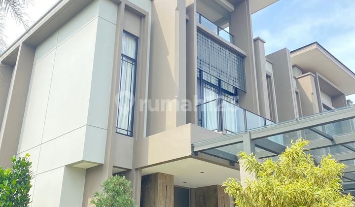 Rumah Hoek Cluster Gading Serpong