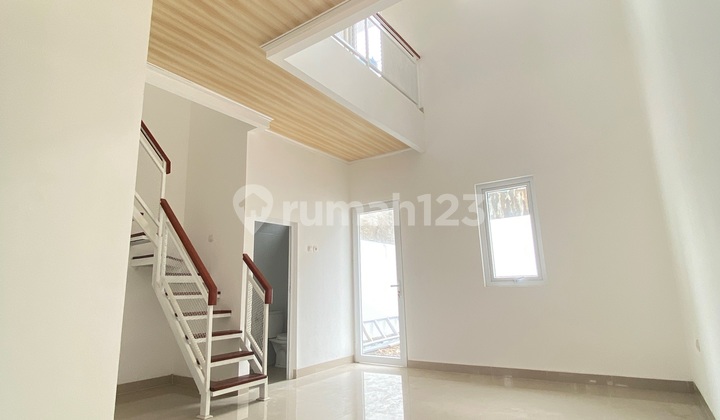 Rumah Cluster di Jaksel Deket Halte Busway