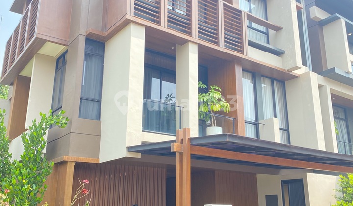 Rumah 3 Lantai di BSD City Kawasan Hiera Rumah 3 Lantai di BSD City Kawasan Hiera