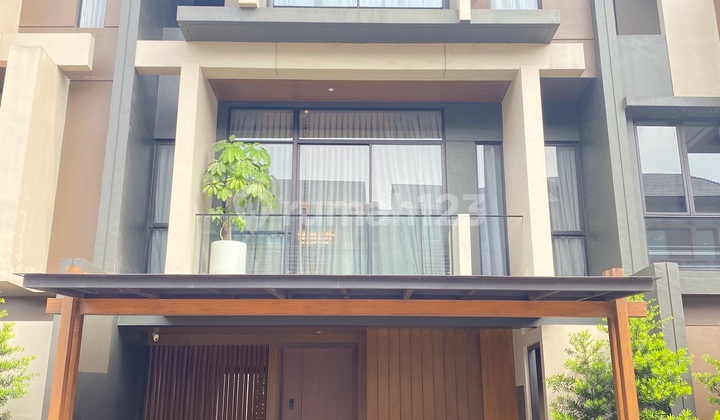 Rumah 3 Lantai Deket Stasiun KRL New Jatake BSD Rumah 3 Lantai Deket Stasiun KRL New Jatake BSD
