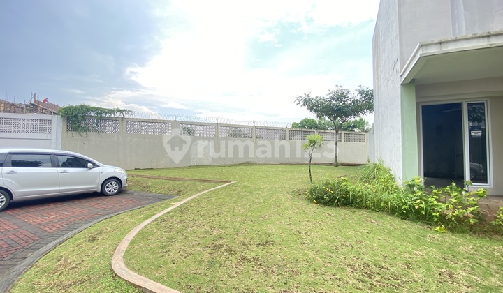 Rumah Hoek Tanah Besar Di Gading Serpong