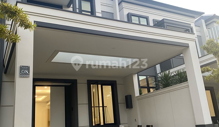 Hunian Mewah Bergaya American Classic