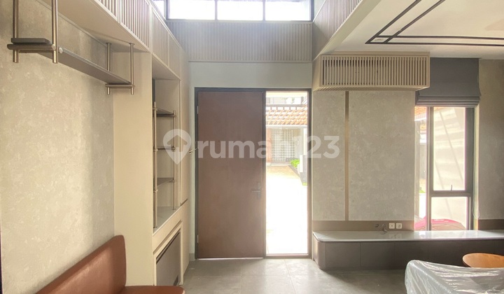 Rumah di Bsd Deket Pasmod Nusa Loka Rumah di Bsd Deket Pasmod Nusa Loka