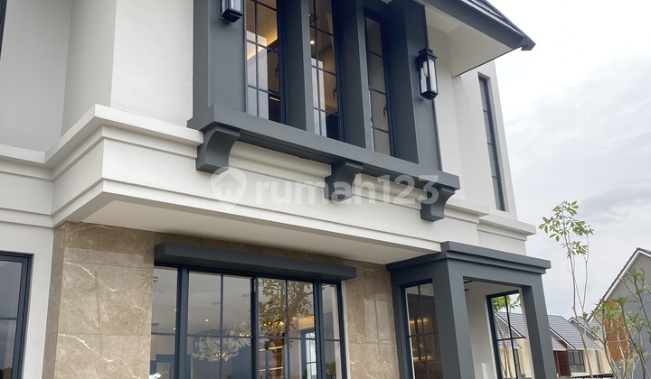 European Classic House Near Station and Toll Gate 2