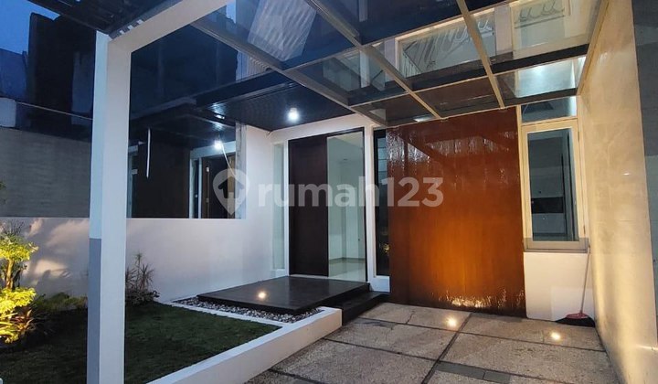 Rumah Cantik Daerah Permata Jingga Kota Malang 2