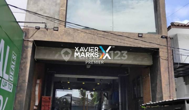 3-Story Shop House on Soekarno Hatta Boulevard Road, Malang City 2
