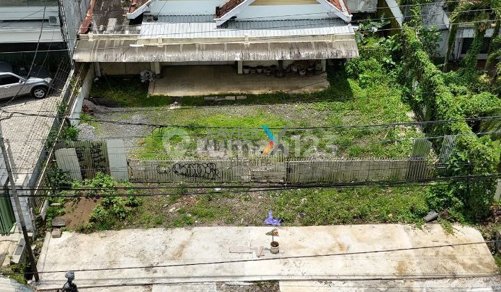 Rumah Lama Di Poros Jalan Raya Dieng, Klojen, Malang