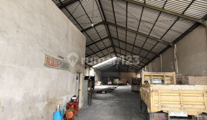 Warehouse Location in the City Center of Malang, Soekarno-Hatta Area, Malang Warehouse Location in the City Center of Malang, Soekarno-Hatta Area, Malang