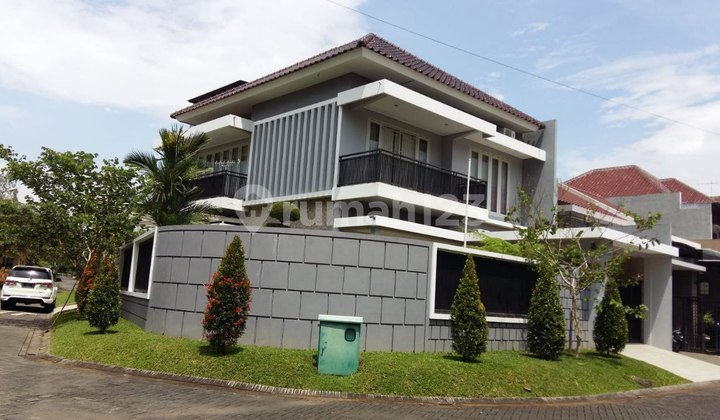 Rumah Hook 2 Lantai Semi Furnish Daerah Araya Malang