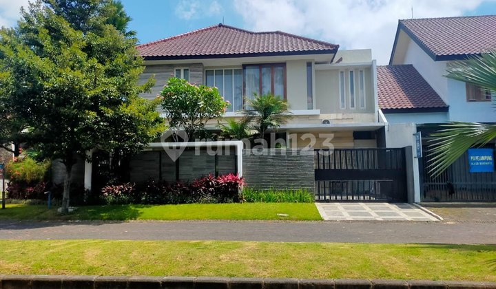 Asri 2-Story Hook House in Araya Villa Golf Area