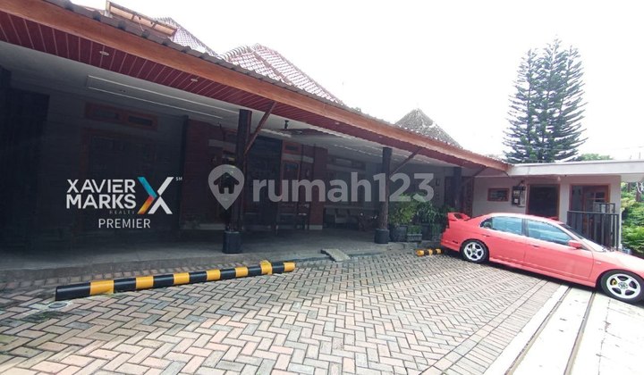 Well-Maintained Fully Furnished House on Jl. Gunung - Gunung Malang 2