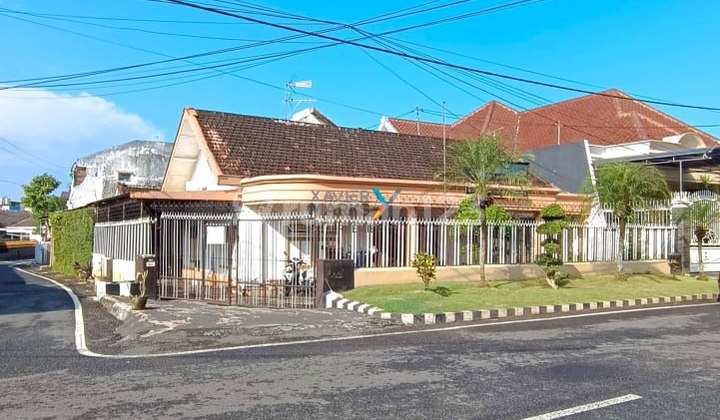 Rumah Klasik Hook Lokasi Strategis Di Daerah Buah2an Malang Rumah Klasik Hook Lokasi Strategis Di Daerah Buah2an Malang