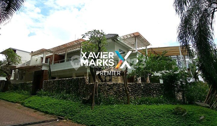 Rumah Mewah 2 Lantai Dengan Desain Interior Berkelas