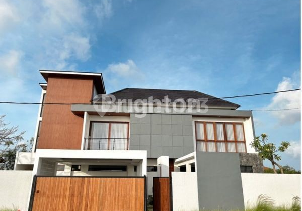 Luxurious 3-Story Sea View Villa Nusa Dua - 4br Private Pool