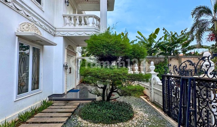 For Sale Luxury Home Pangkalan Jati – Inner Townhouse, Fully Furnished & Pool 2