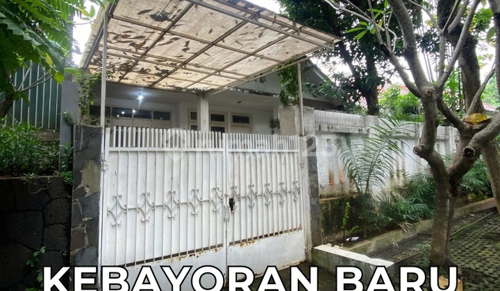 Dijual Rumah 1,5 Lantai Di Kebayoran Baru – Shm, 5 Kamar Tidur, Lokasi Strategis!