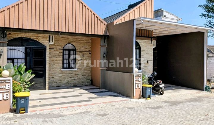 Modern 1-Story House in Tembalang Area, Undip Housing, Semarang 1